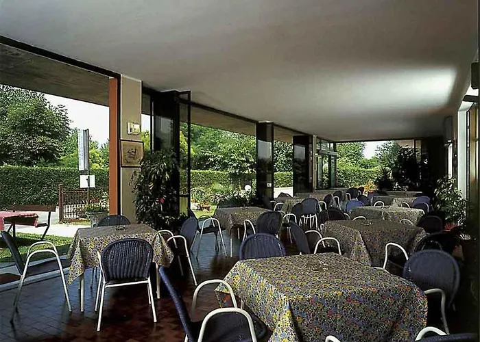 Residence Miralago Rooms & Apartments