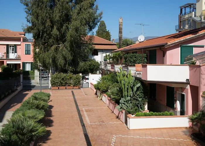 World Village Apartments Diano Marina
