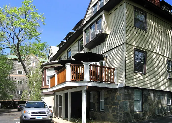 Longwood Inn