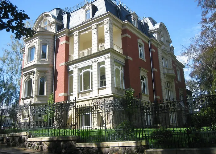 Villa Vier Jahreszeiten Crimmitschau
