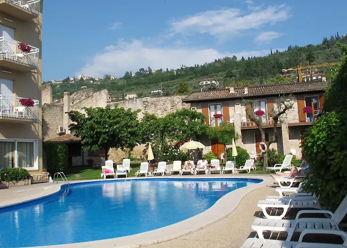 Hotel Romeo Torri Del Benaco
