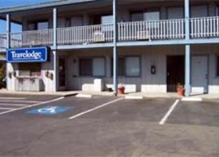 Travelodge By Wyndham Clearlake