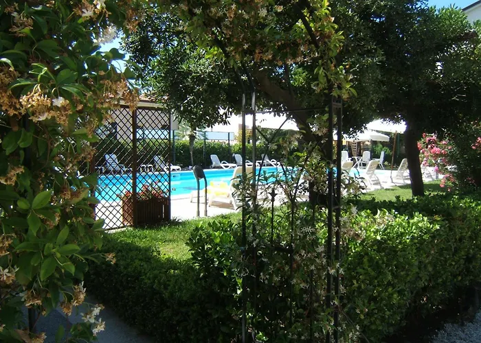 Hotel Apuana