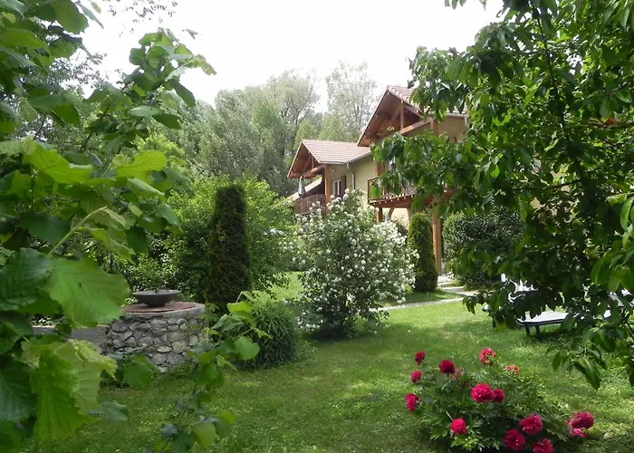 À la Petite Maison