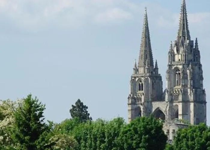 Hotel Le Rallye Soissons