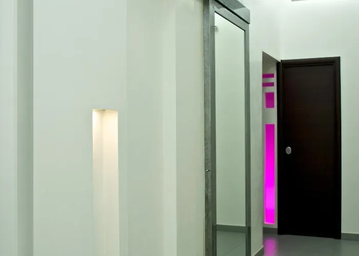 Roma Naif Rooms