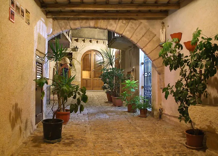 Antico Borgo - Romantic Rooms in Medieval Erice