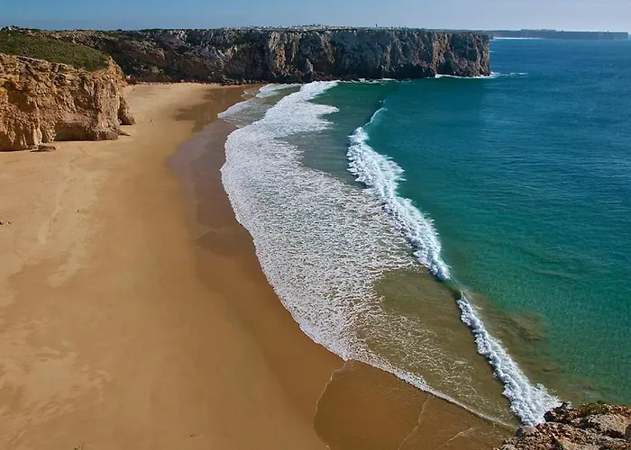 Sagres 30 Seconds To Bars Hotel
