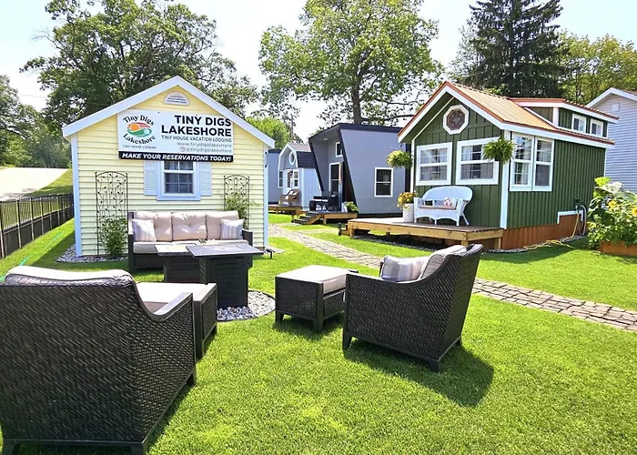 Tiny Digs Lakeshore - Tiny House Lodging Muskegon