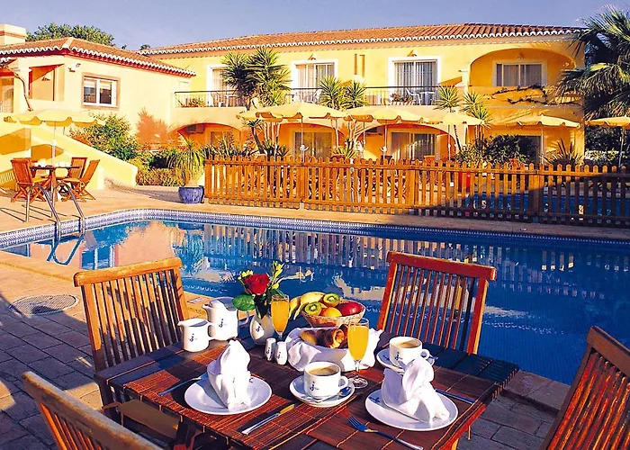 Costa D'Oiro Ambiance Village Lagos