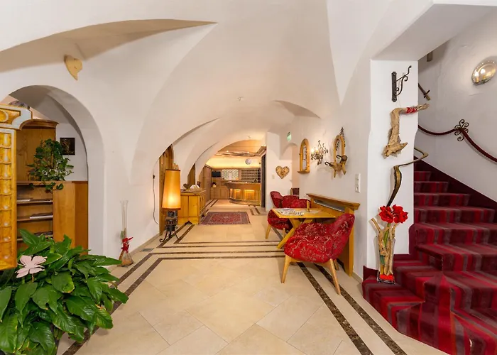 Hotel Schwarzer Adler Nauders