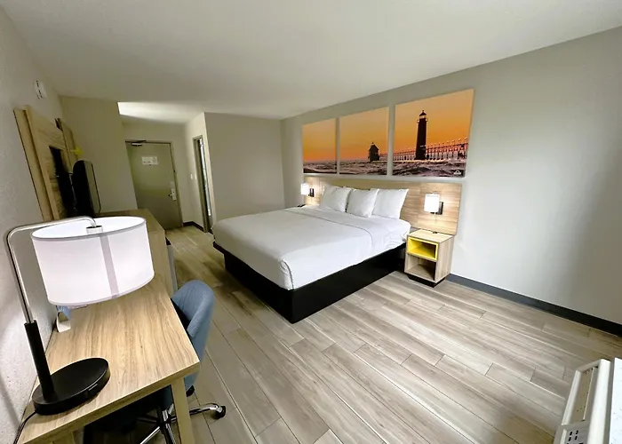 Days Inn By Wyndham Holland