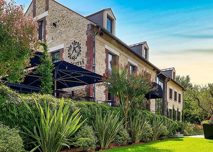 Amicitia - Hôtel&Restaurant LʼIsle-Adam