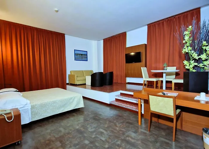 Bella Italia Palace Hotel