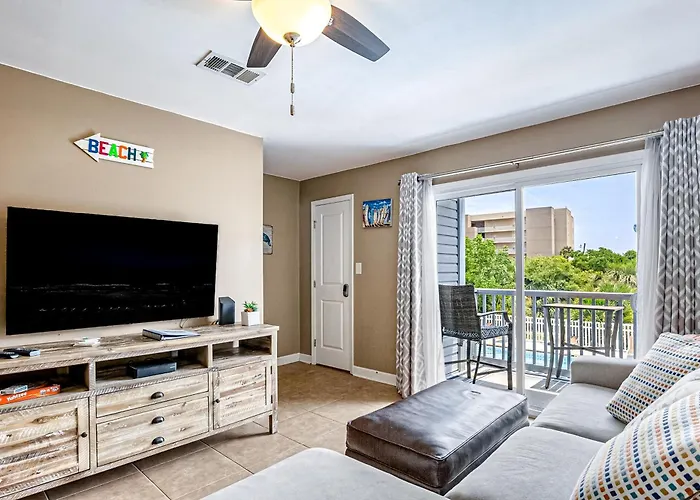 Commodores Landing 209