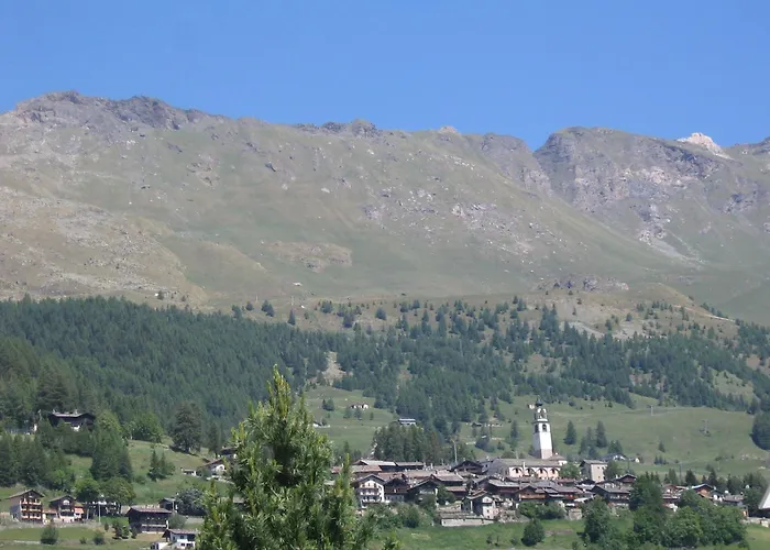Hotel Santa San Champoluc