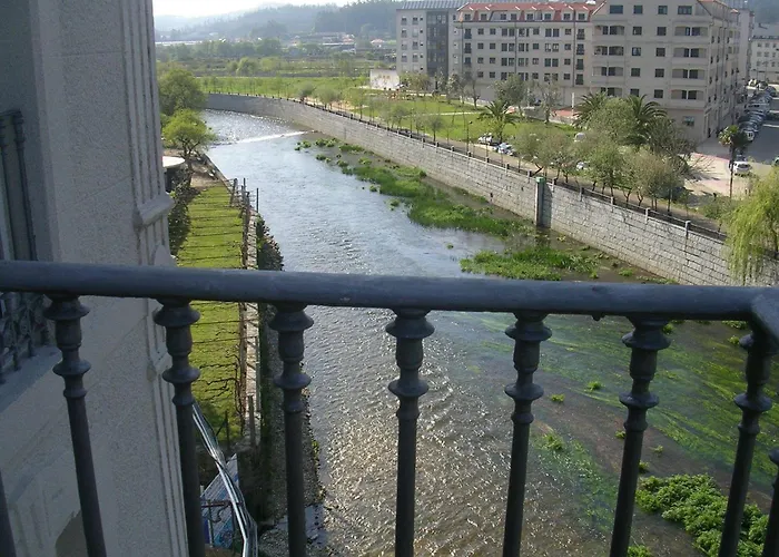 Balneario Acuña Caldas De Reis