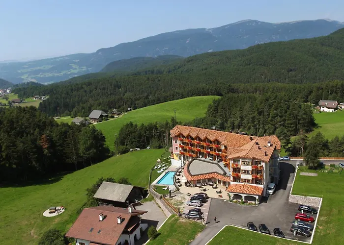 Hotel Chalet Tianes - Alpine Relax Castelrotto