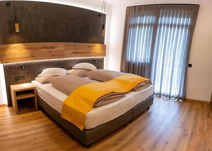 Hotel Garni Christin Ora / Auer