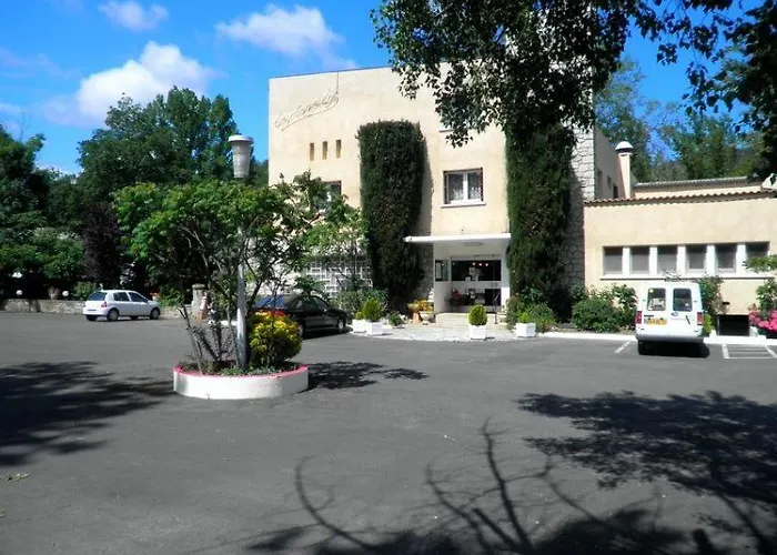Hotel La Pierre Lys à Quillan