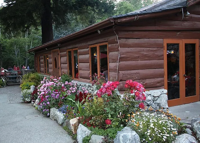 Big Sur River Inn