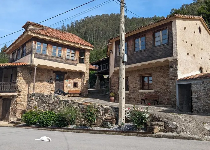 Las Casas de Isu