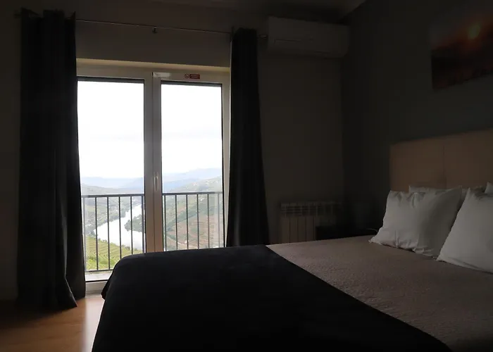 Casa Vale Do Douro Acomodação com café da manhã Mesão Frio