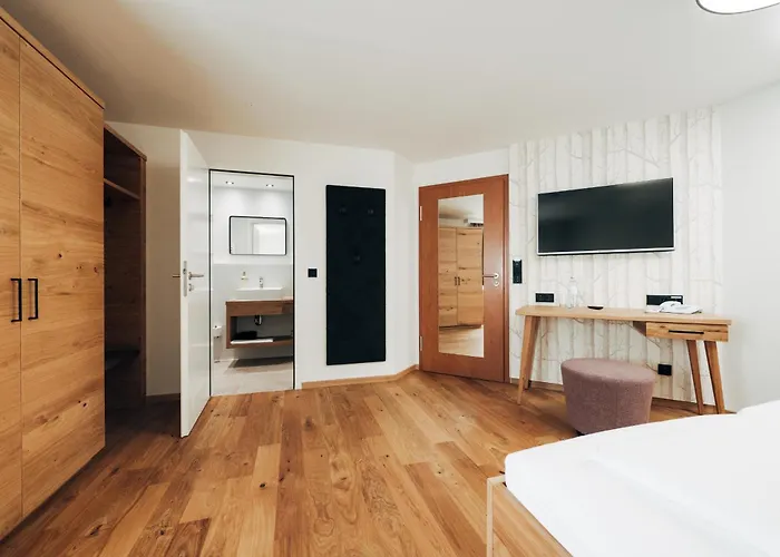 Hotel Tradizio Mittelberg