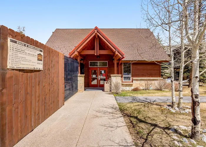 Pine Ridge Condos
