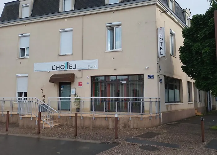 Lhotel Thouars