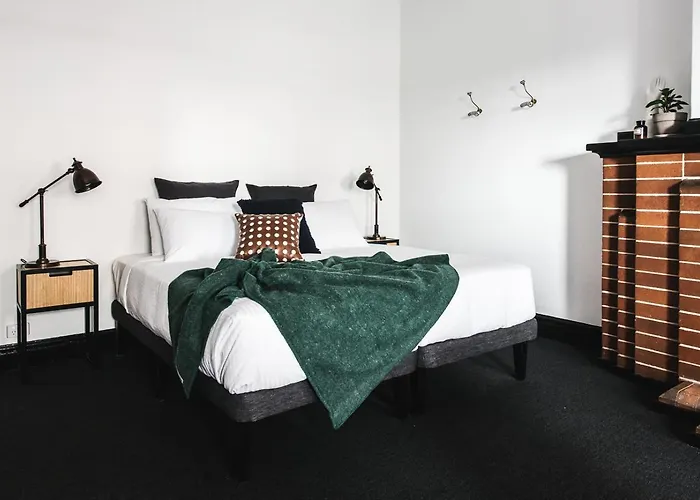 Sydney Park Hotel