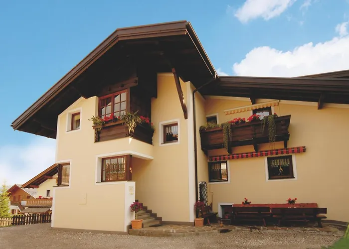 Hotel Garni Waldfrieden Kastelruth