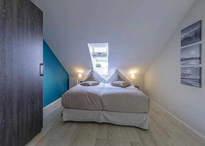Aparthotel Zwei Wasser - Alte Seefahrtschule Wustrow 