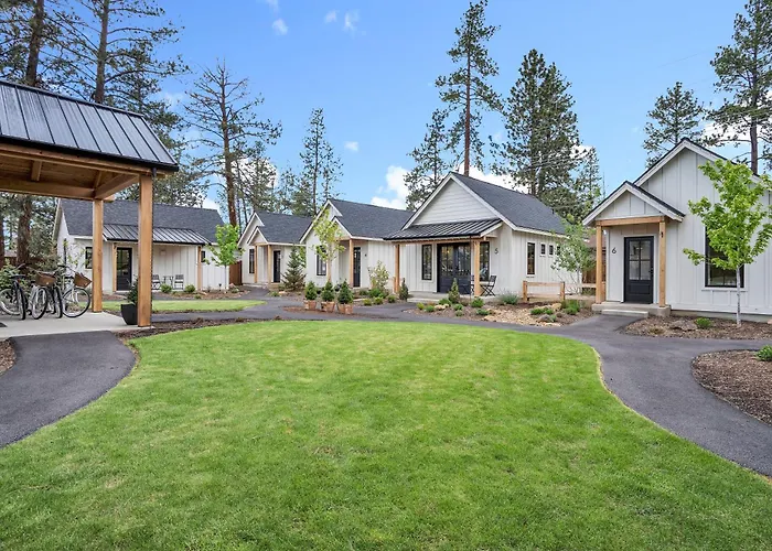 The Scout Boutique Cottages Sisters