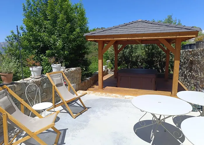 Hotel Parfumu Di Celu à Santa-Lucia-di-Mercurio