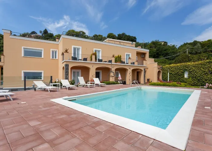 B&B Villa Etelka Aci Castello