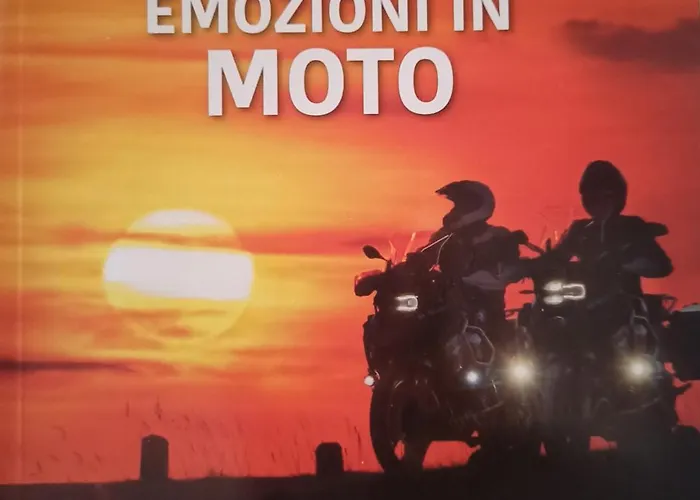 Palazzo Boscareto - suites di charme in centro storico - garage moto, box bici Corinaldo