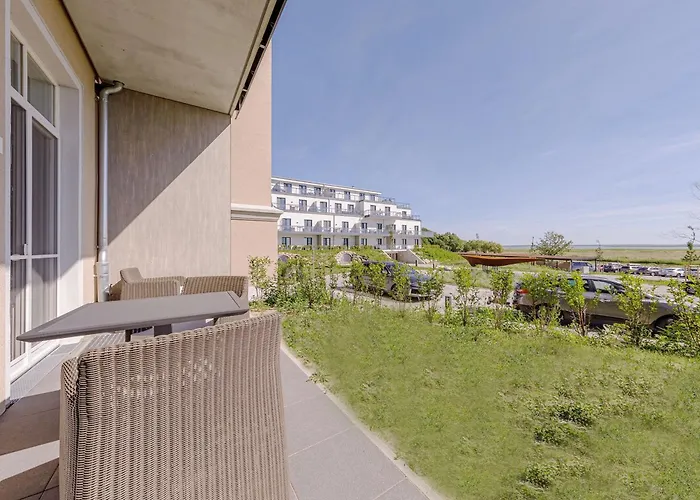 Alte Seefahrtschule - Zwei Wasser