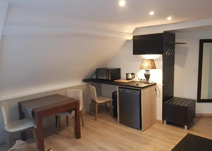 Le Clos Des Lodges Bernay 