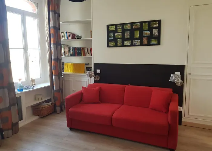 Le Clos Des Lodges Bernay 