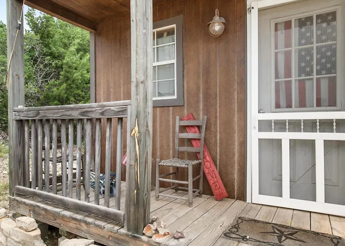 Artesia Hilltop Cabin Ingram