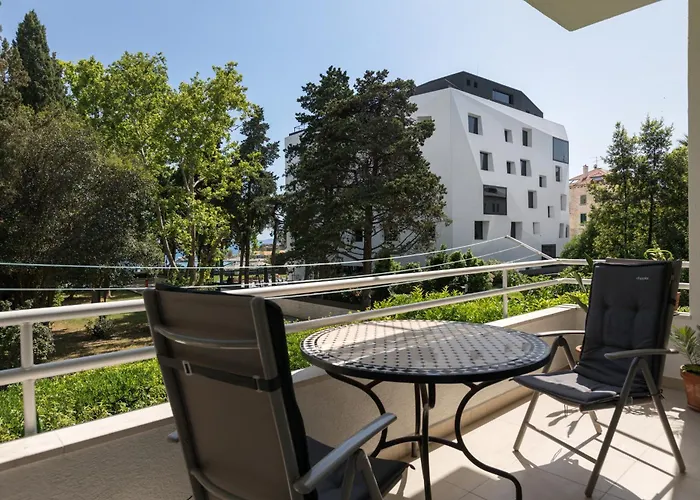 Green Park Luxury Rooms