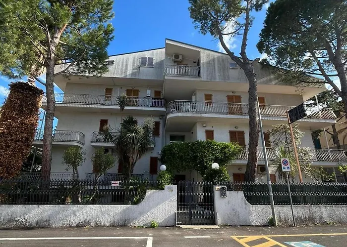 Walhalla Aparthotel Alba Adriatica
