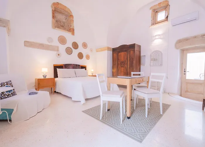 HISTORIA- Dimore Corte Chiesa Corigliano dʼOtranto