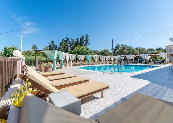 Sandy Beach Complex - Poolside Studios & Seaside Apartments Kávos
