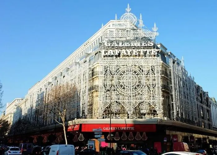 Hotel Le National Clichy