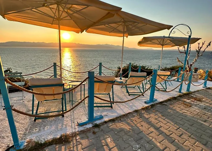 Fener Hotel Café&Kahvalti Çeşme