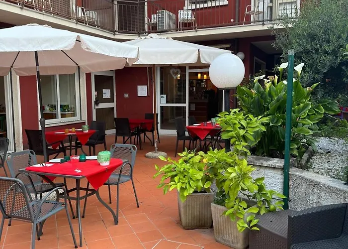 Hotel Garni Capinera Garda 