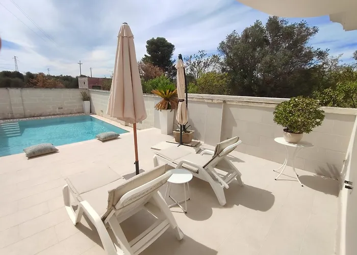 Villa con piscina Aria di sole Francavilla Fontana