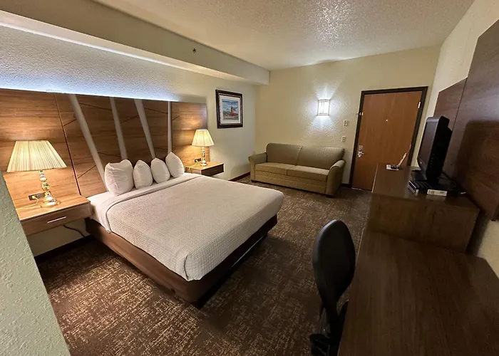 Mackinaw Beach And Bay Inn & Suites Mackinaw City